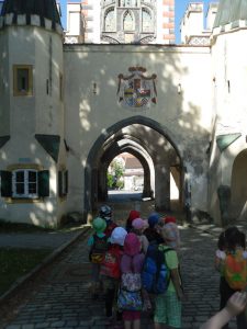 Vorschulausflug mit einer Stadtbesichtigung